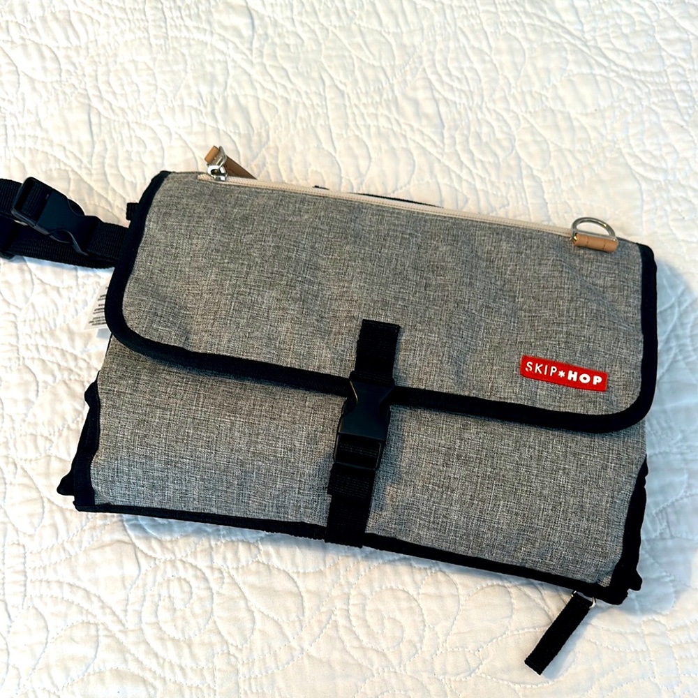 Skip Hop Portable Baby Changing Pad in Grey